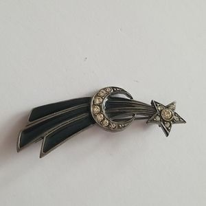 Shooting star brooch